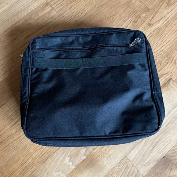 Karen Foster Softside Computer Bag - Picture 4 of 4